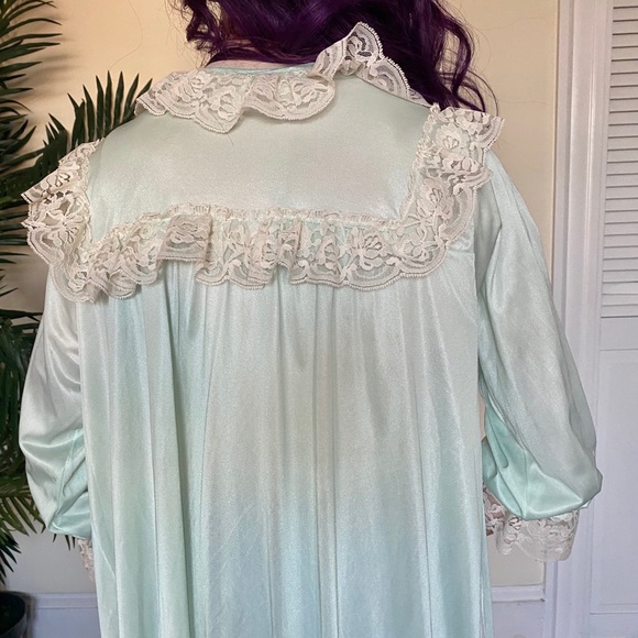 SOLD Mint Green Robe Vintage 60's - Picture 10 of 16